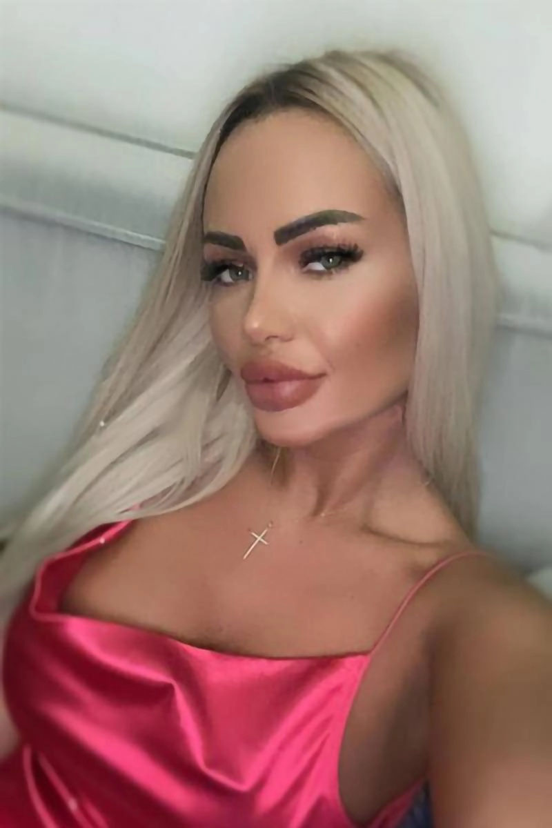 Алла Проститутка СПб у метро Петроградская