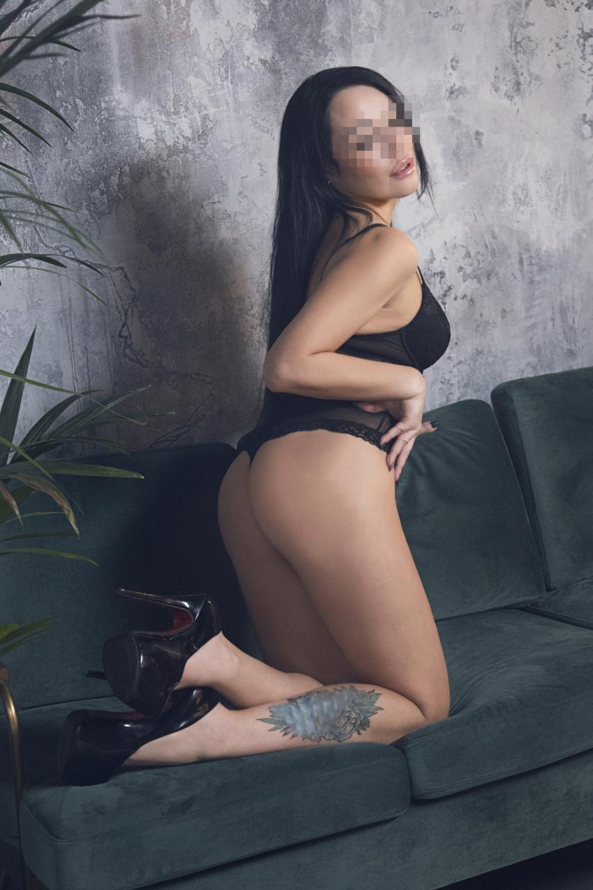 Мила Проститутка Питера у метро Проспект Просвещения