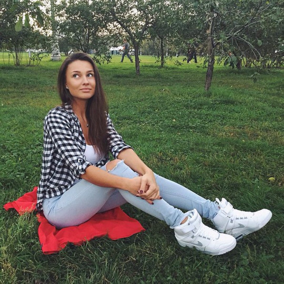 Женя Проститутка Питера у метро Беговая