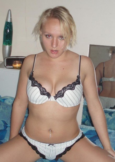 Оксана Проститутка СПб у метро Владимирская